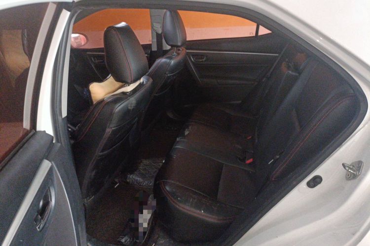 Used Toyota Levin 2017 Revised Version 185T CVT New Sharp Edition China VI Standard Left Rear Seat