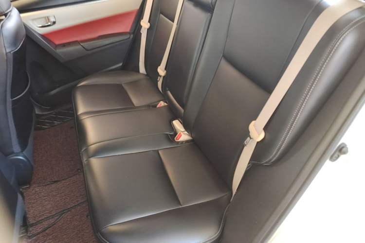 Used Toyota Levin 2017 Revised 185T CVT Elite Edition China V Standard Left Rear Seat
