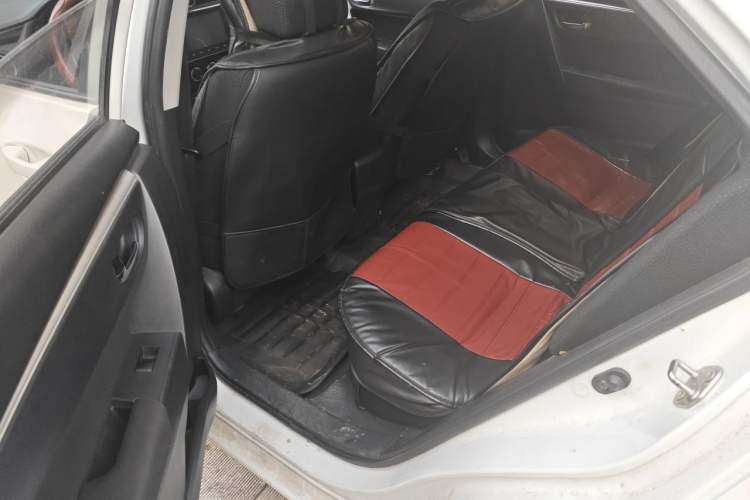 Used Toyota Levin 2017 Revised 185T CVT Elite Edition China V Standard Left Rear Seat