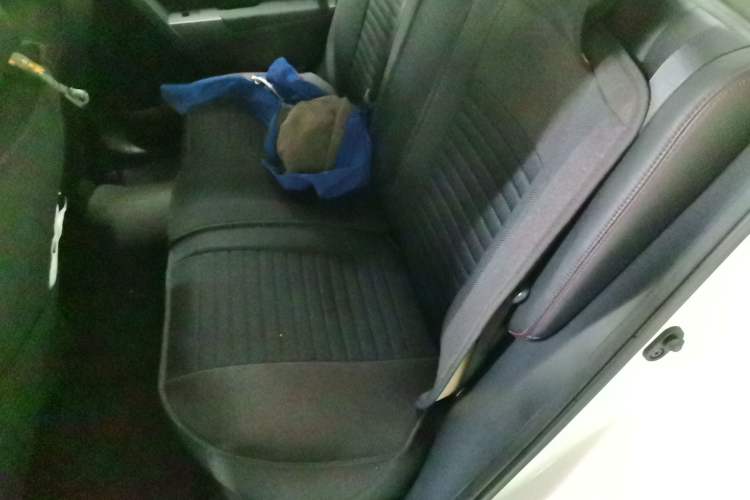 Used Toyota Levin 2017 Revised 185T CVT Elite Edition China V Standard Left Rear Seat