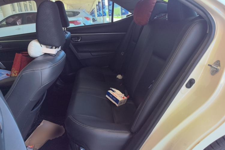 Used Toyota Levin 2017 Revised Dual-Engine 1.8H GS E-CVT Elite Sunroof Version China VI Standard Left Rear Seat