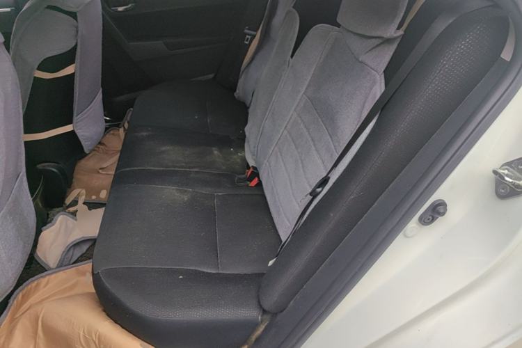 Used Toyota Levin 2017 Revised Dual-Engine 1.8H GS E-CVT Elite Sunroof Version China V Standard Left Rear Seat