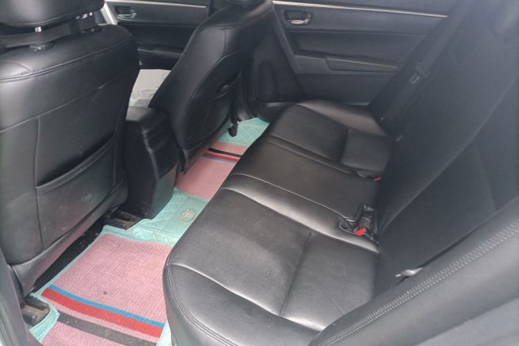 Used Toyota Levin 2017 Revised Dual-Engine 1.8H GS E-CVT Elite Sunroof Version China V Standard Left Rear Seat