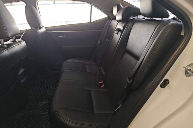 Used Toyota Levin 2017 Revised 185T CVT Elite Edition China V Standard Left Rear Seat