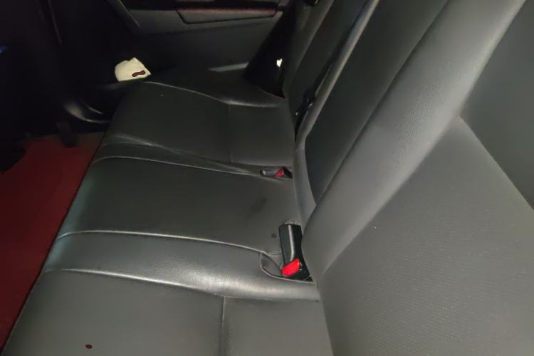 Used Toyota Levin 2017 Revised Version 185T CVT Elite Edition China VI Standard Left Rear Seat