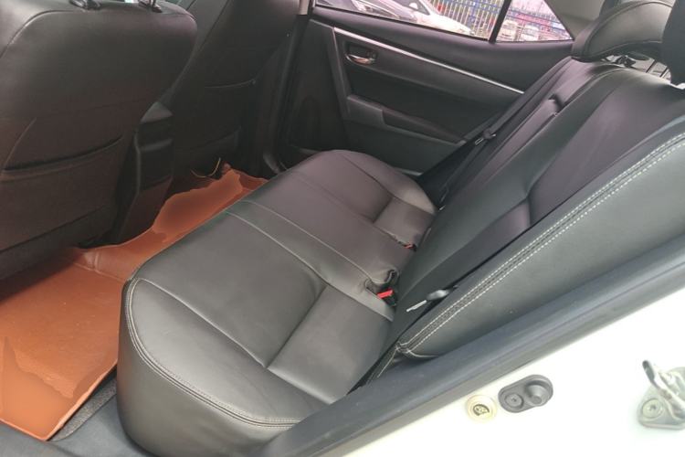 Used Toyota Levin 2017 Revised 185T CVT Elite Edition China V Standard Left Rear Seat