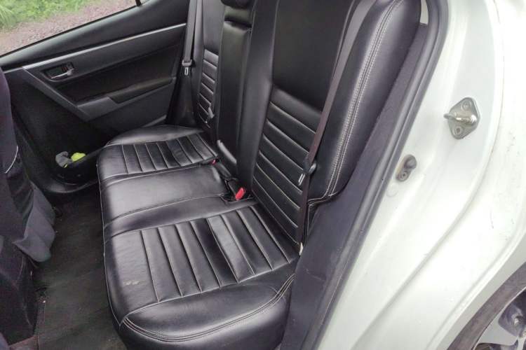 Used Toyota Levin 2017 Revised 185T Manual Elite Edition China V Standard Left Rear Seat