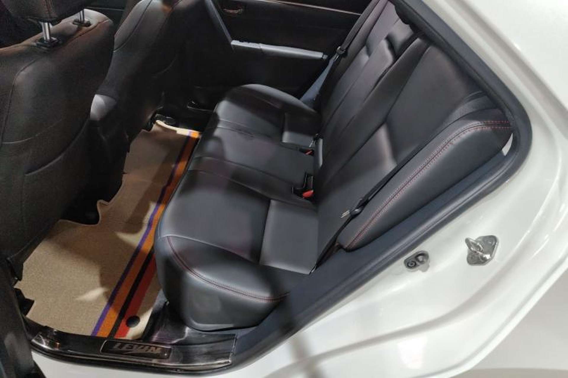 Used Toyota Levin 2017 Revised 185T CVT Elite Edition China V Standard Left Rear Seat