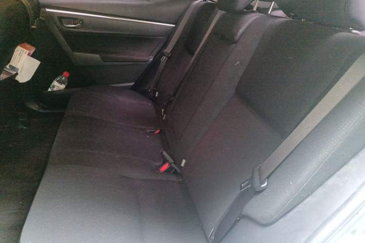 Used Toyota Levin 2017 Revised 185T CVT Elite Edition China V Standard Left Rear Seat