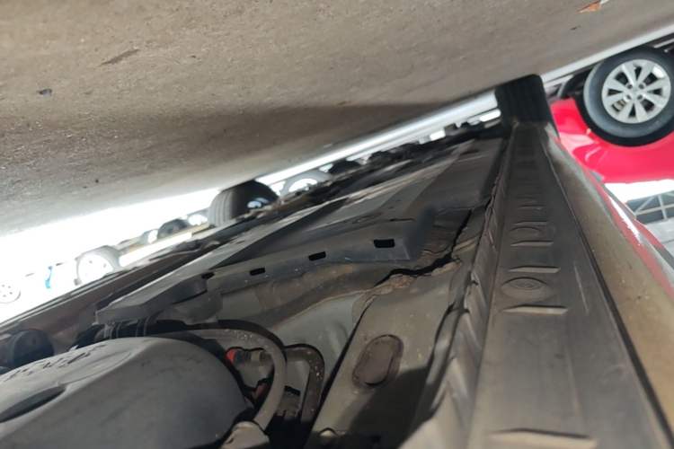 Used Toyota Levin 2017 Revised Dual-Engine 1.8H GS E-CVT Elite Sunroof Version China V Standard Left Side Sill