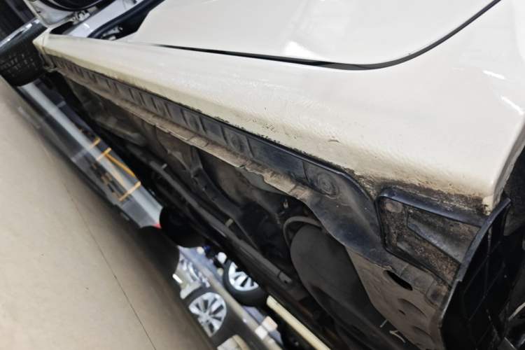 Used Toyota Levin 2017 Revised 185T CVT Elite Edition China V Standard Left Side Sill