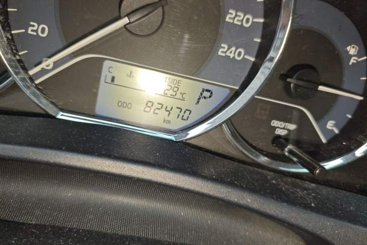 Used Toyota Levin 2017 Revised 185T CVT Elite Edition China V Standard Odometer Close Up