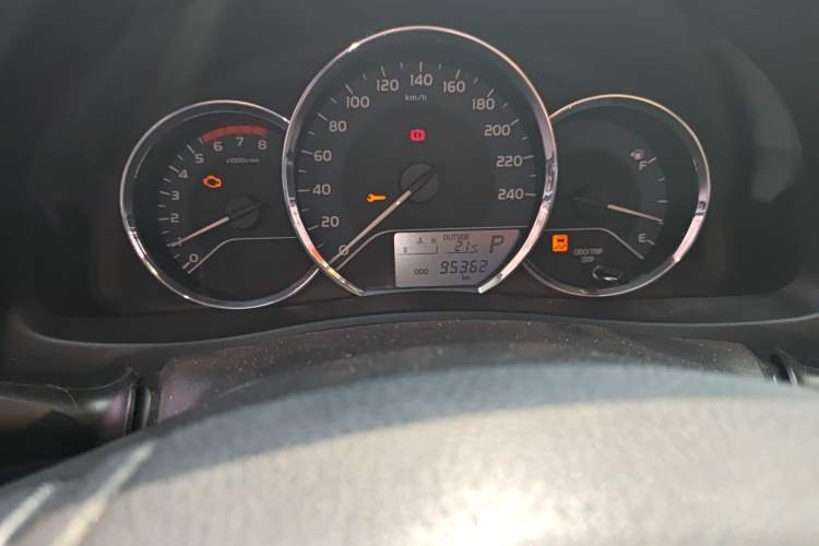 Used Toyota Levin 2017 Revised 185T CVT Elite Edition China V Standard Odometer Close Up