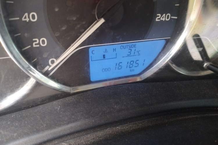 Used Toyota Levin 2017 Revised 185T Manual New Edition China V Standard Odometer Close Up
