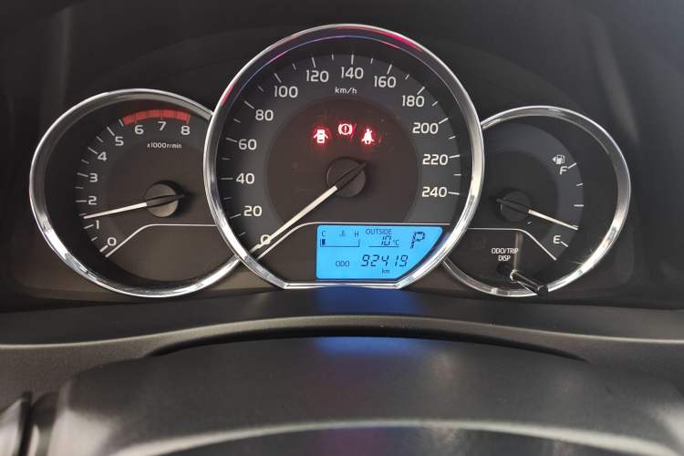 Used Toyota Levin 2017 Revised Version 185T CVT Elite Edition China VI Standard Odometer Close Up