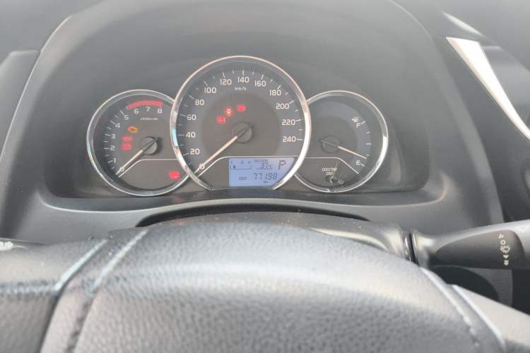 Used Toyota Levin 2017 Revised Version 185T CVT Elite Edition China VI Standard Odometer Close Up