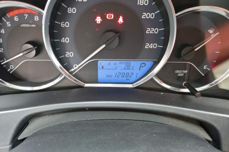 Used Toyota Levin 2017 Revised 185T CVT Elite Edition China V Standard Odometer Close Up