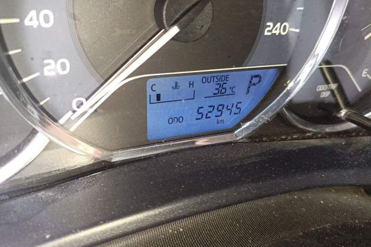 Used Toyota Levin 2017 1.2T G CVT Elite Edition Odometer Close Up