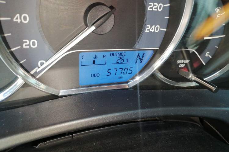 Used Toyota Levin 2017 Revised 185T CVT Elite Edition China V Standard Odometer Close Up