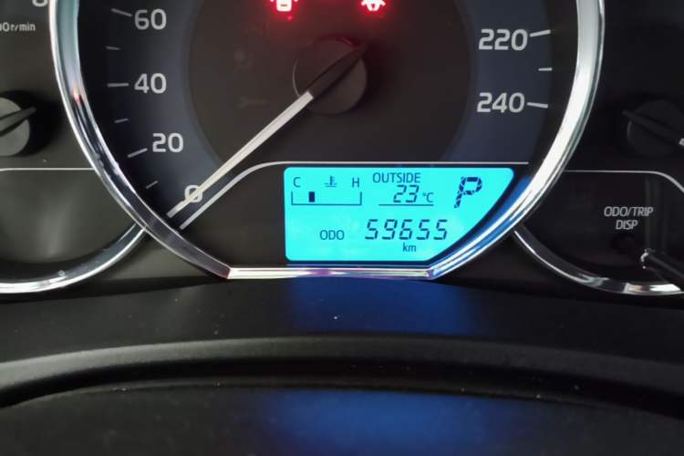 Used Toyota Levin 2017 Revised 185T CVT Elite Edition China V Standard Odometer Close Up