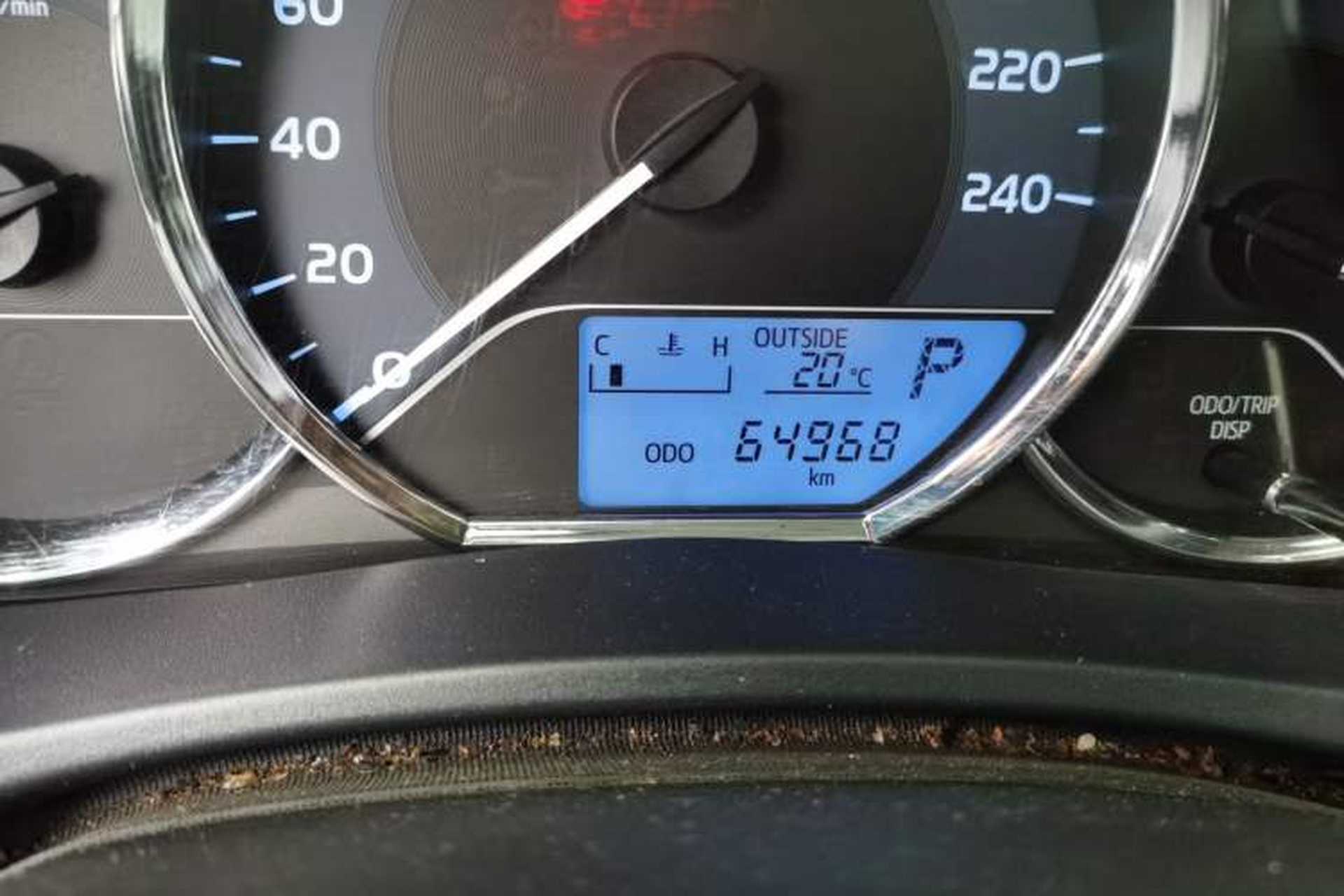 Used Toyota Levin 2017 Revised 185T CVT Leading Edition China V Standard Odometer Close Up