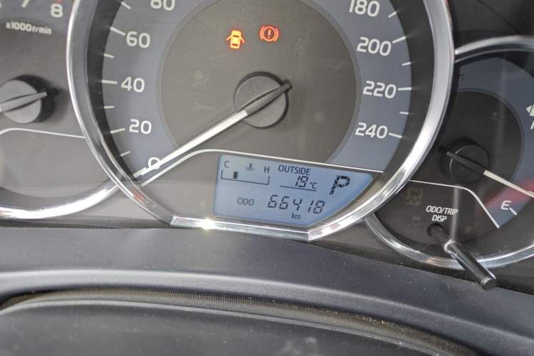 Used Toyota Levin 2017 1.2T G CVT Elite Edition Odometer Close Up