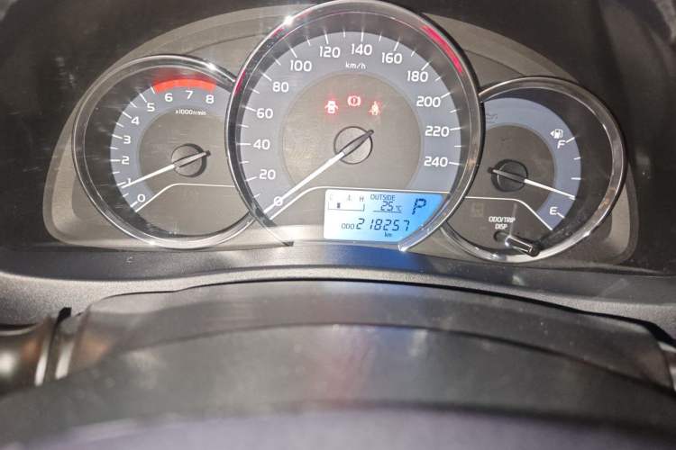 Used Toyota Levin 2017 Revised Version 185T CVT Elite Edition China VI Standard Odometer Close Up