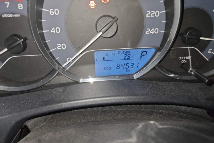 Used Toyota Levin 2017 Revised 185T CVT Elite Edition China V Standard Odometer Close Up