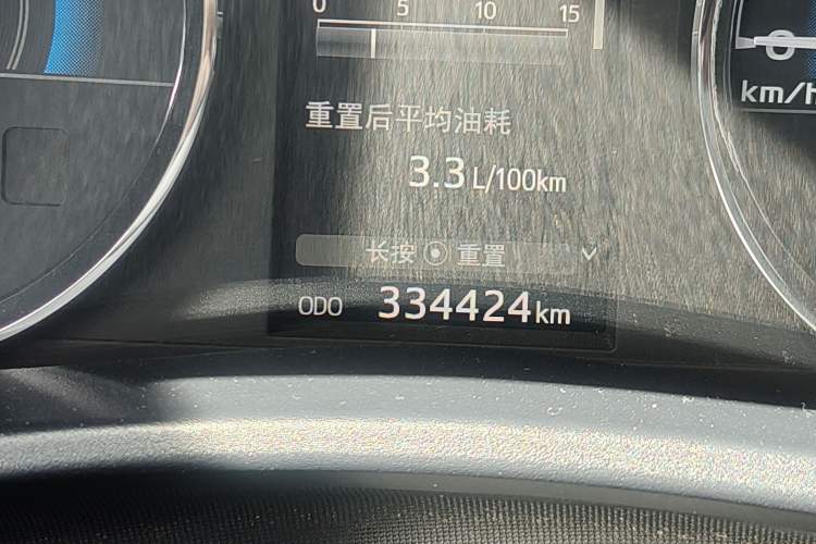 Used Toyota Levin 2017 Revised Dual-Engine 1.8H GS E-CVT Elite Sunroof Version China V Standard Odometer Close Up