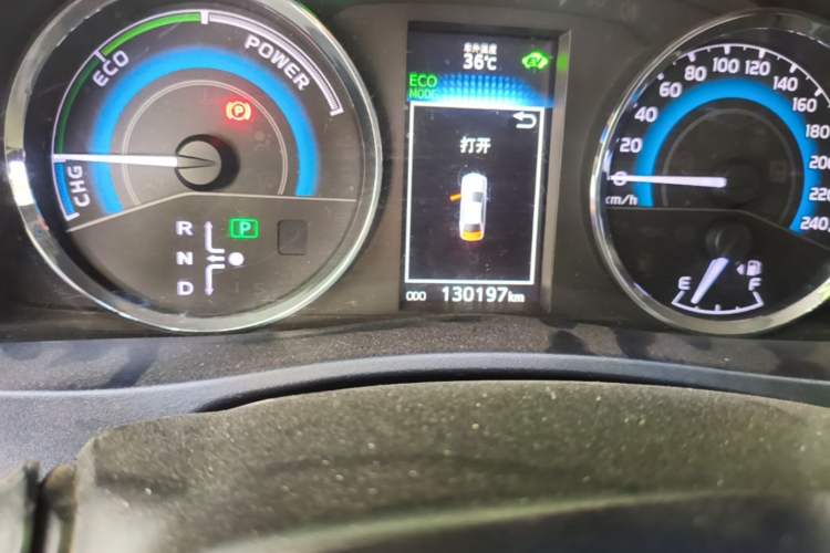 Used Toyota Levin 2017 Revised Dual-Engine 1.8H GS E-CVT Elite Sunroof Version China V Standard Odometer Close Up