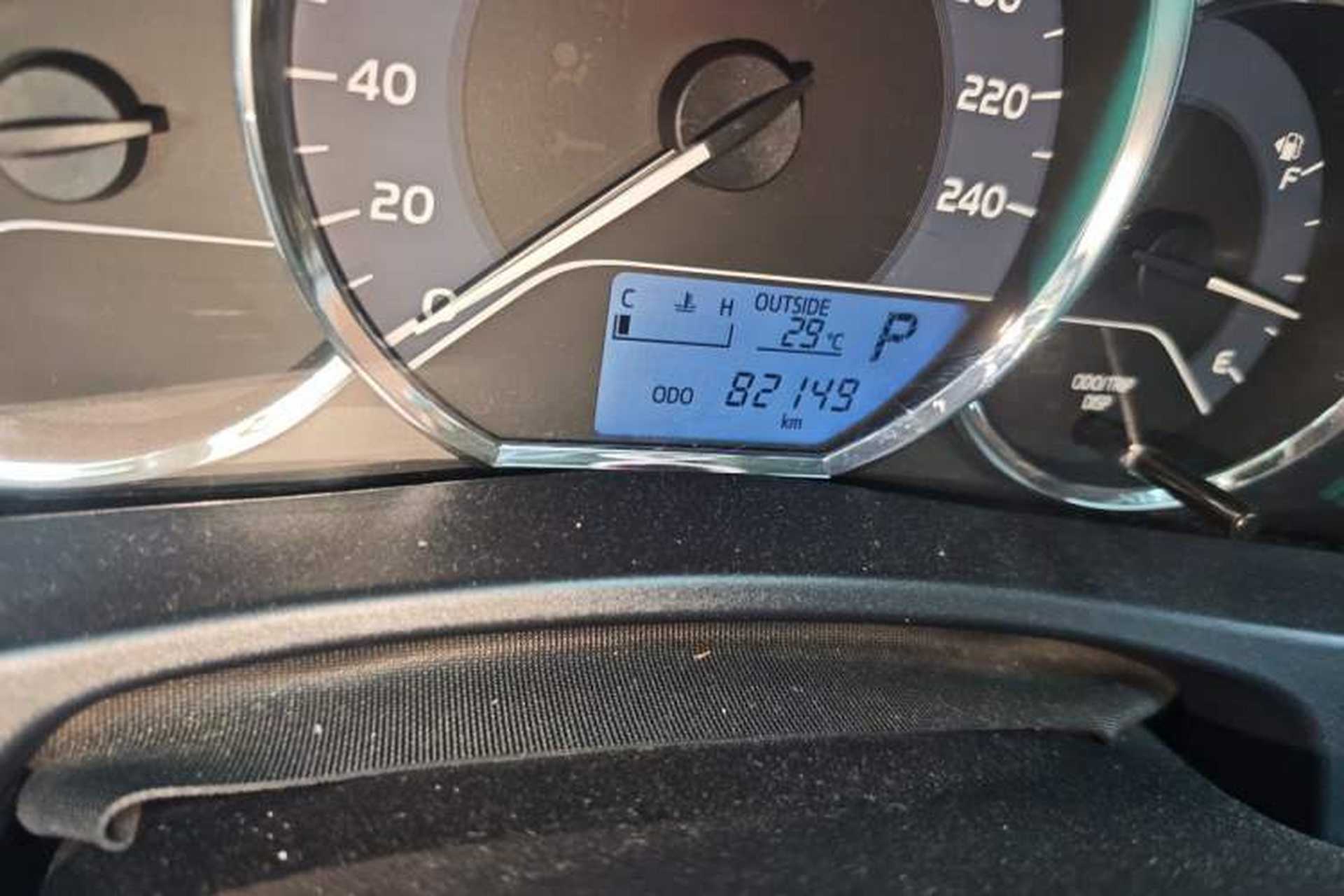Used Toyota Levin 2017 Revised Version 185T CVT Elite Edition China VI Standard Odometer Close Up