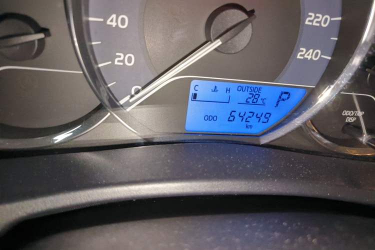 Used Toyota Levin 2017 Revised 185T CVT Elite Edition China V Standard Odometer Close Up
