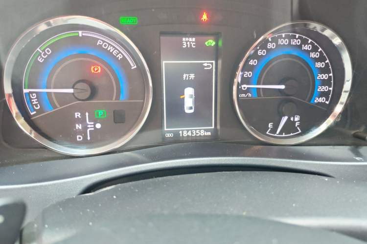 Used Toyota Levin 2017 Revised Dual-Engine 1.8H GS E-CVT Elite Sunroof Version China V Standard Odometer Close Up