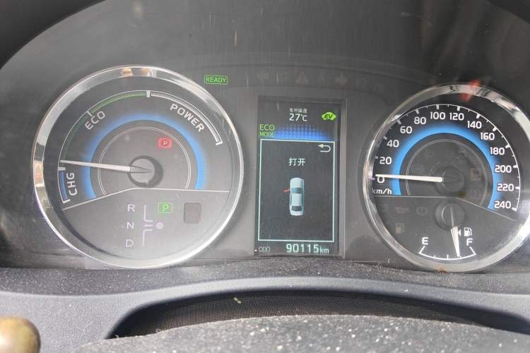 Used Toyota Levin 2017 Revised Dual-Engine 1.8H GS E-CVT Elite Sunroof Version China V Standard Odometer Close Up