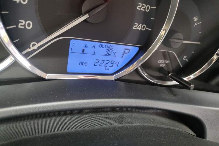 Used Toyota Levin 2017 Revised 185T CVT Elite Edition China V Standard Odometer Close Up