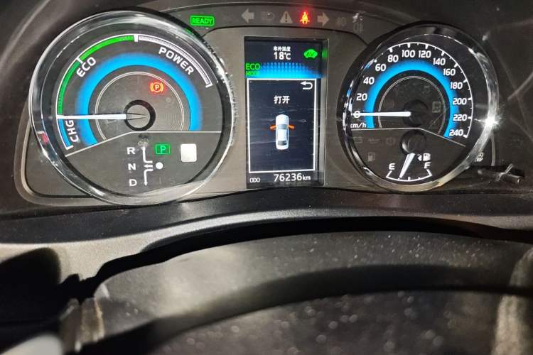 Used Toyota Levin 2017 Revised Dual-Engine 1.8H GS E-CVT Elite Sunroof Version China V Standard Odometer Close Up
