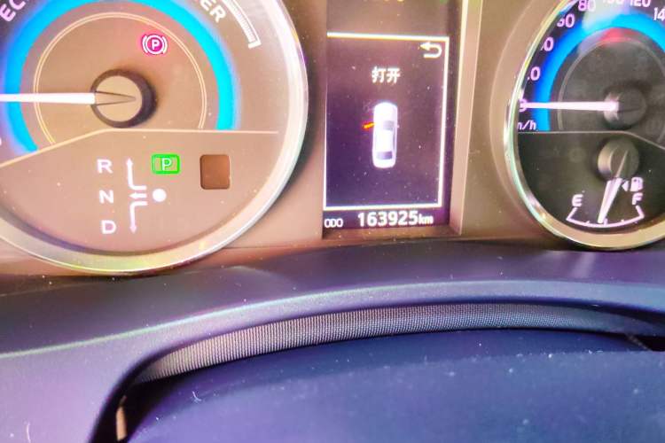 Used Toyota Levin 2017 Revised Dual-Engine 1.8H GS E-CVT Elite Sunroof Version China V Standard Odometer Close Up