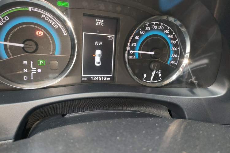Used Toyota Levin 2017 Revised Dual-Engine 1.8H GS E-CVT Elite Sunroof Version China V Standard Odometer Close Up
