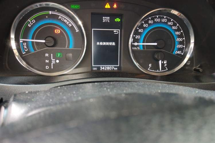 Used Toyota Levin 2017 Revised Dual-Engine 1.8H GS E-CVT Elite Sunroof Version China V Standard Odometer Close Up