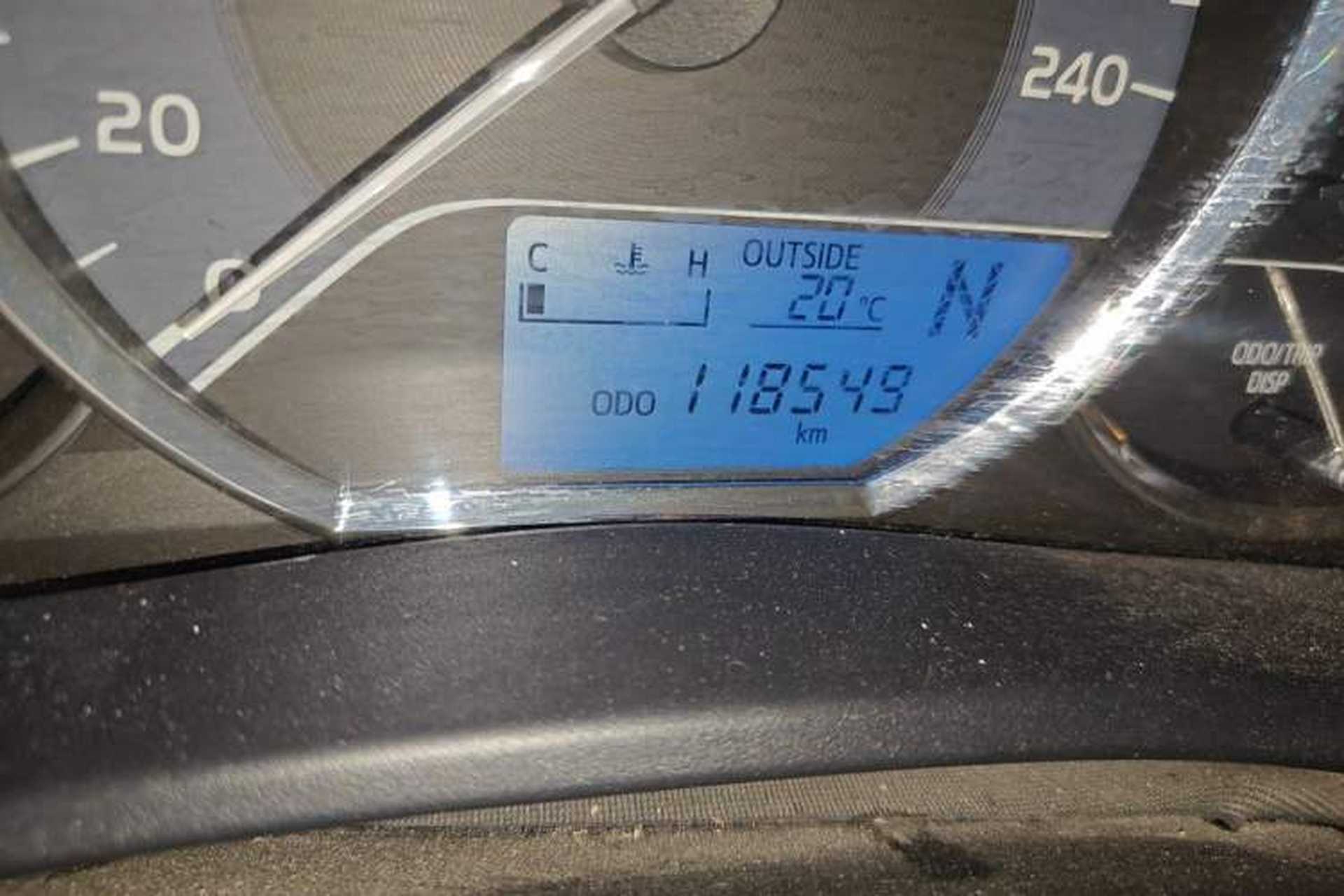 Used Toyota Levin 2017 Revised 185T CVT Elite Edition China V Standard Odometer Close Up