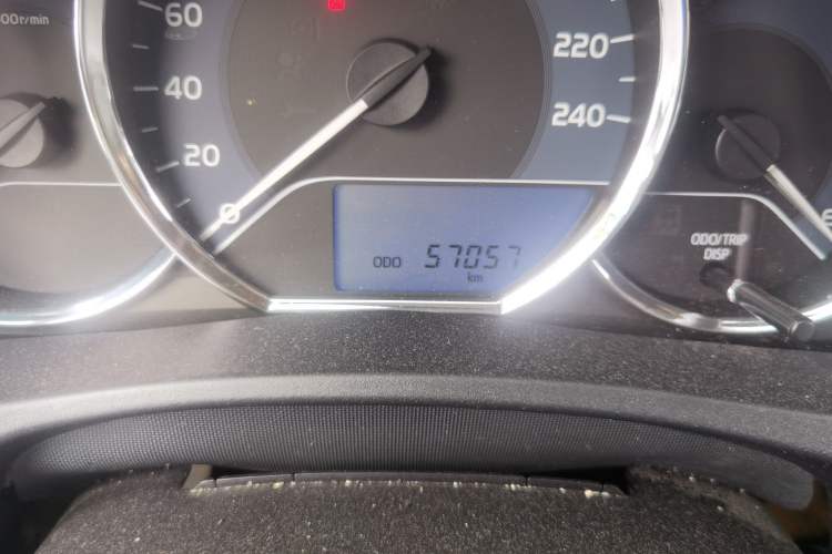 Used Toyota Levin 2017 Revised 185T CVT Leading Edition China V Standard Odometer Close Up