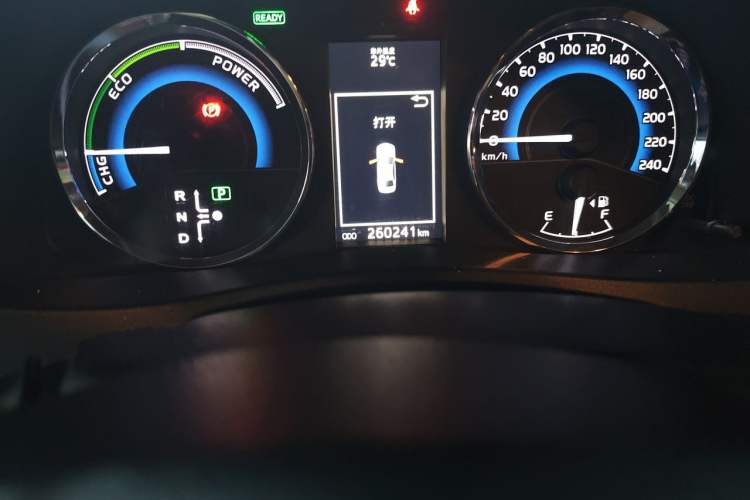 Used Toyota Levin 2017 Revised Dual-Engine 1.8H GS E-CVT Elite Sunroof Version China V Standard Odometer Close Up