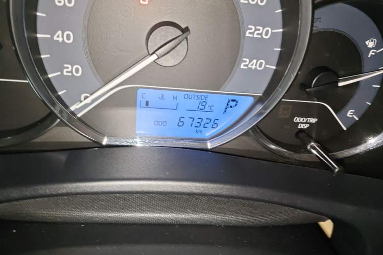 Used Toyota Levin 2017 Revised 185T CVT Elite Edition China V Standard Odometer Close Up