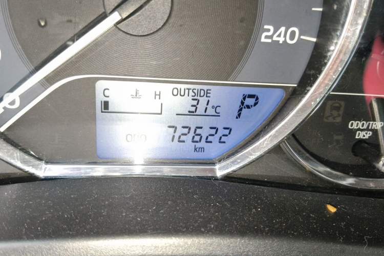 Used Toyota Levin 2017 Revised 185T CVT Elite Edition China V Standard Odometer Close Up