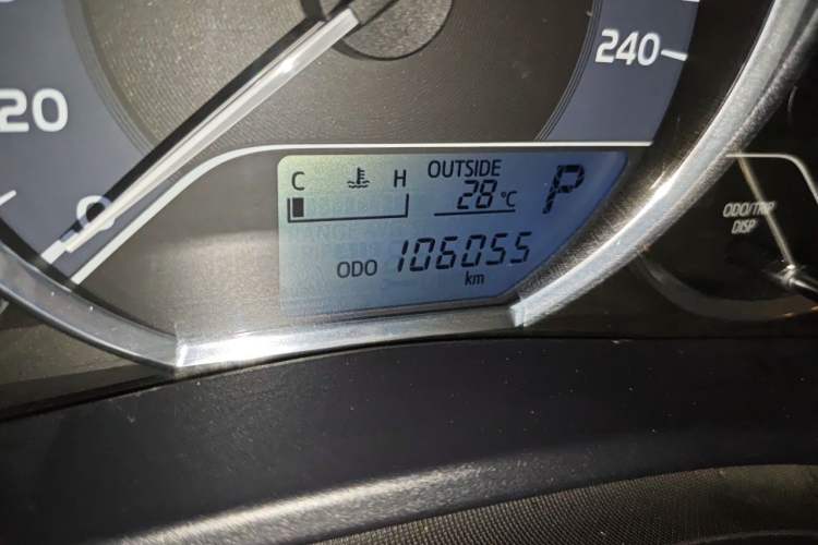 Used Toyota Levin 2017 Revised 185T CVT Elite Edition China V Standard Odometer Close Up