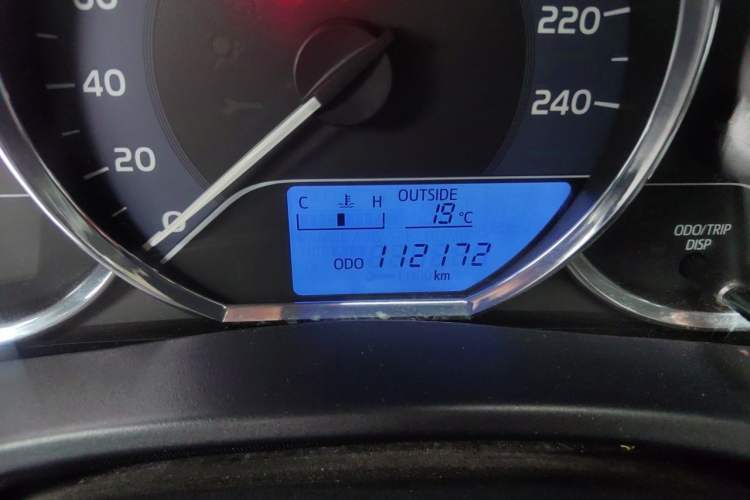 Used Toyota Levin 2017 Revised 185T Manual Elite Edition China V Standard Odometer Close Up