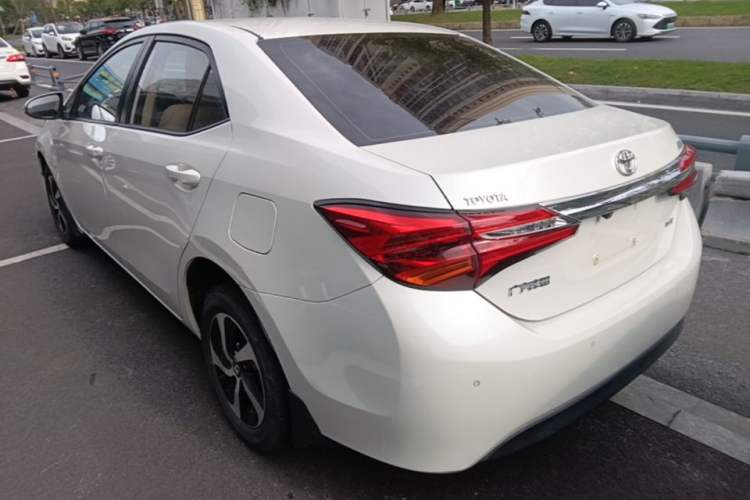 Used Toyota Levin 2017 Revised 185T CVT Elite Edition China V Standard Rear Left 45 Deg