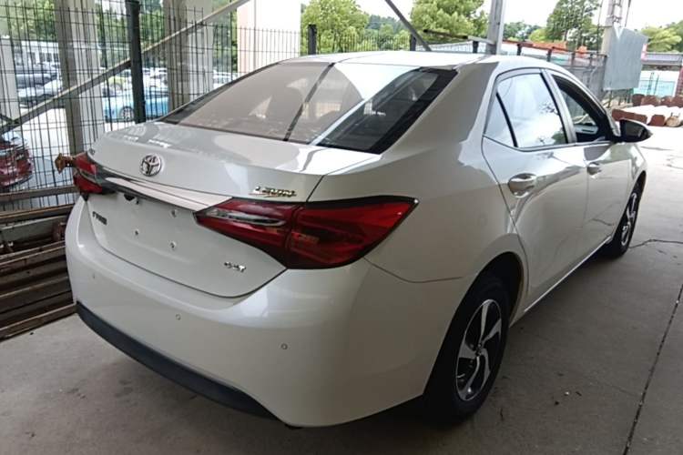 Used Toyota Levin 2017 Revised 185T CVT Elite Edition China V Standard Rear Right 45 Deg