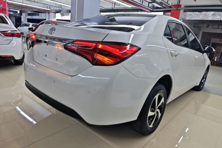 Used Toyota Levin 2017 Revised 185T CVT Elite Edition China V Standard Rear Right 45 Deg