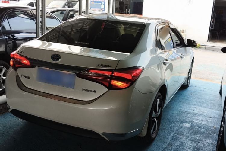 Used Toyota Levin 2017 Revised Dual-Engine 1.8H V E-CVT Luxury Edition China V Standard Rear Right 45 Deg